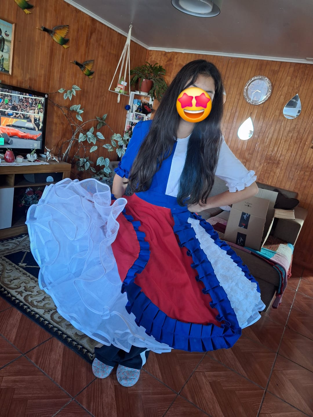 Customer photo review of Falso folklorico BLANCO, 5 capas