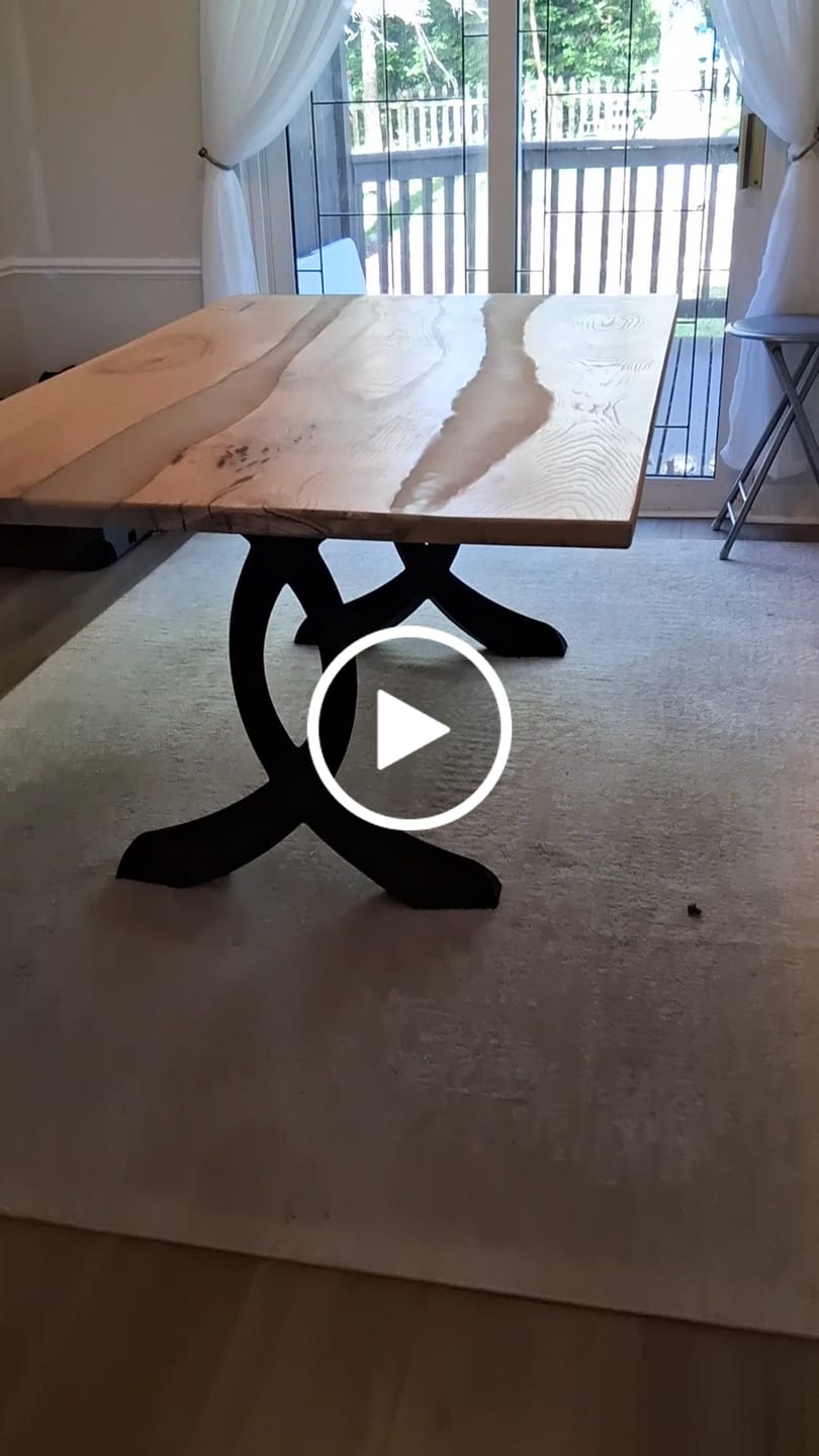 Customer video review of 418 Curva 28" H Dining Table Curved Legs for Live Edge Wooden Slap