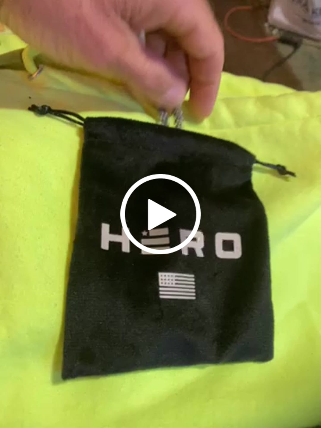 Customer video review of 35% Off Early Bird Father's Day Offer-Nailed to the Cross Galatians 2:20 Necklace