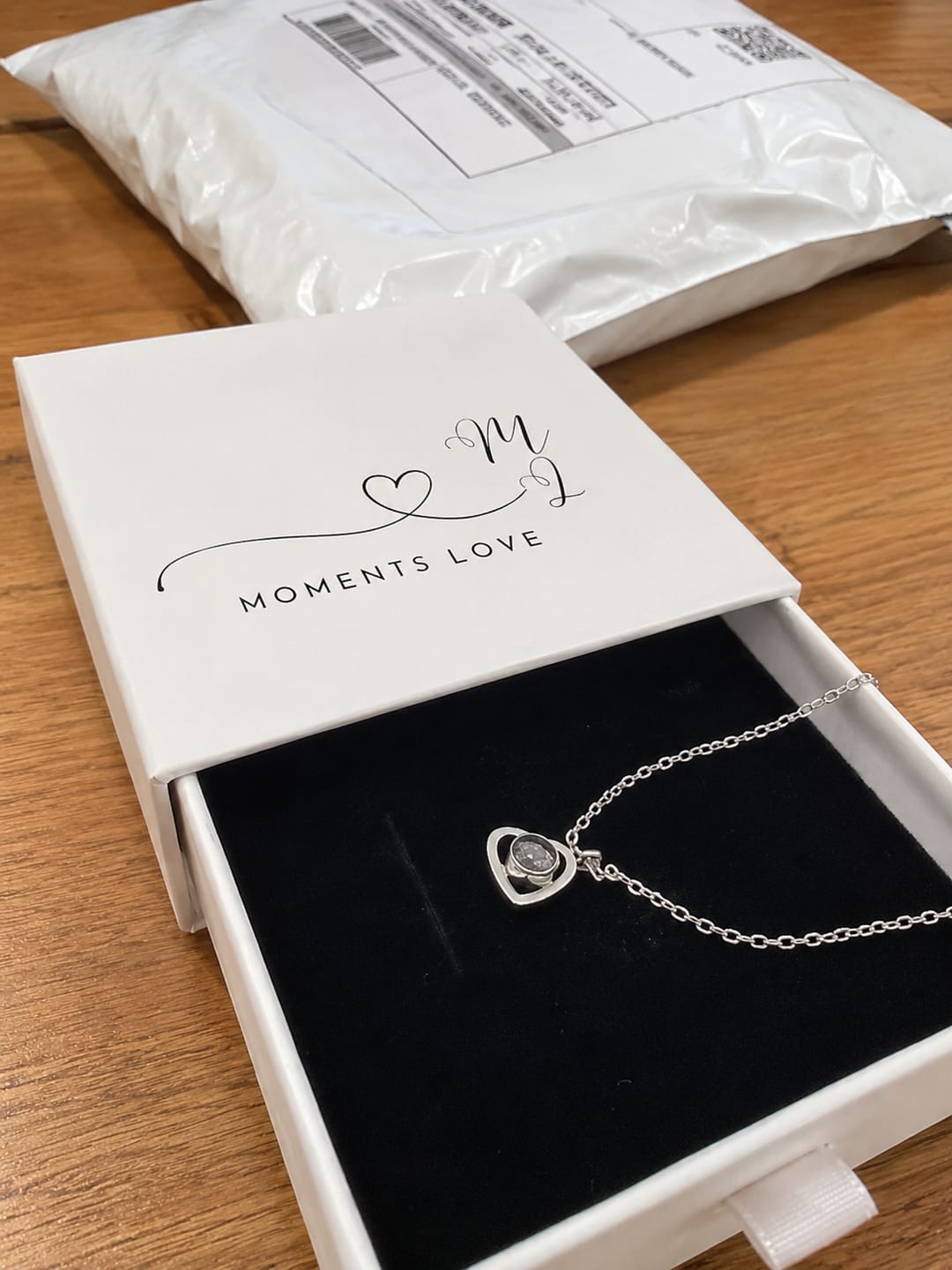Customer photo review of Collar de corazón con foto personalizada de proyección