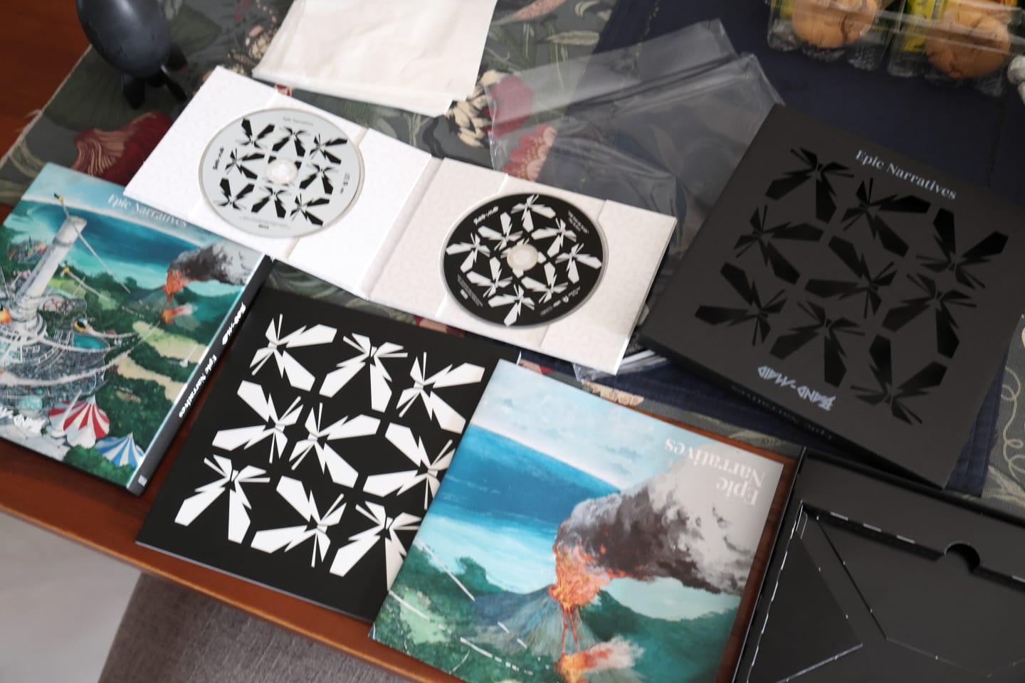 Customer photo review of BAND-MAID "Epic Narratives" Limited Edition (CD + Blu-ray + Photo Book)