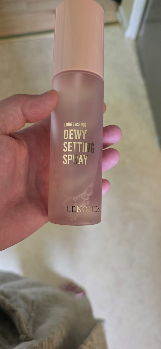 Customer photo review of Long Lasting Dewy Setting Spray