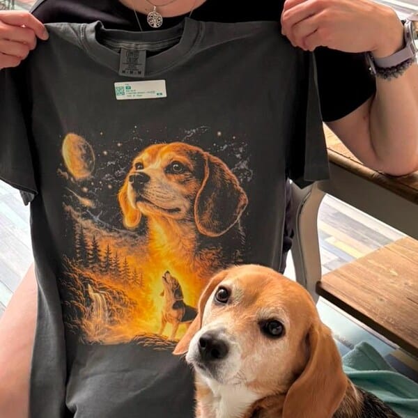 Customer photo review of Beagle Howling to the Moon