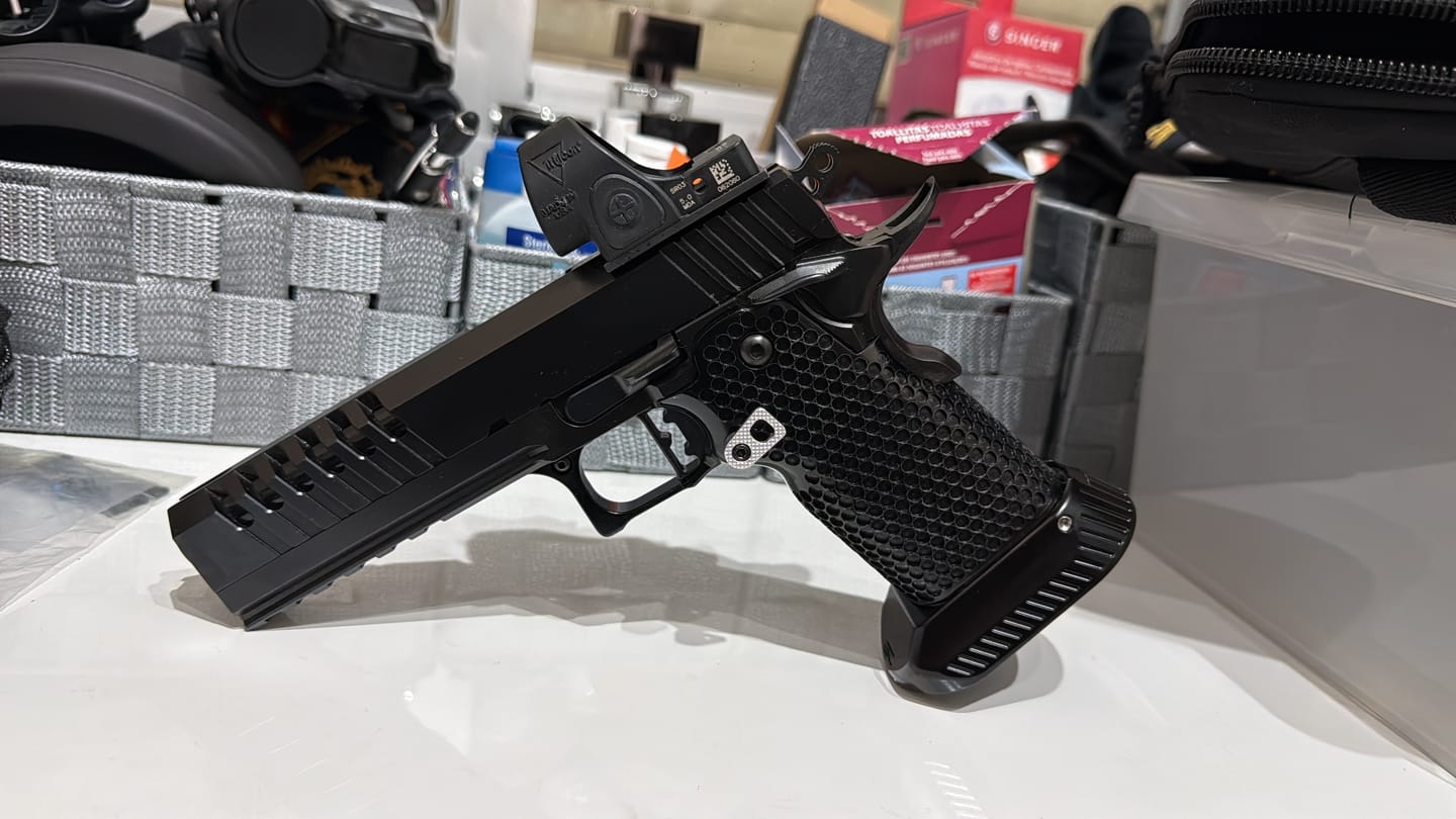 Customer photo review of 1911/2011 Extended Magazine Release | STI, Bul Armory Compatible