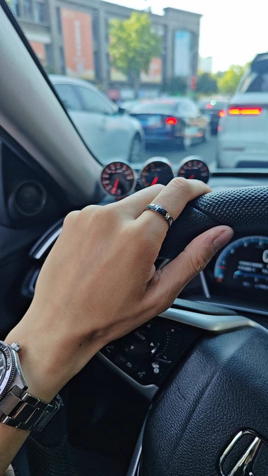 Customer photo review of Glimpse Eternity Pure Tantalum Hammered Mirror Ring