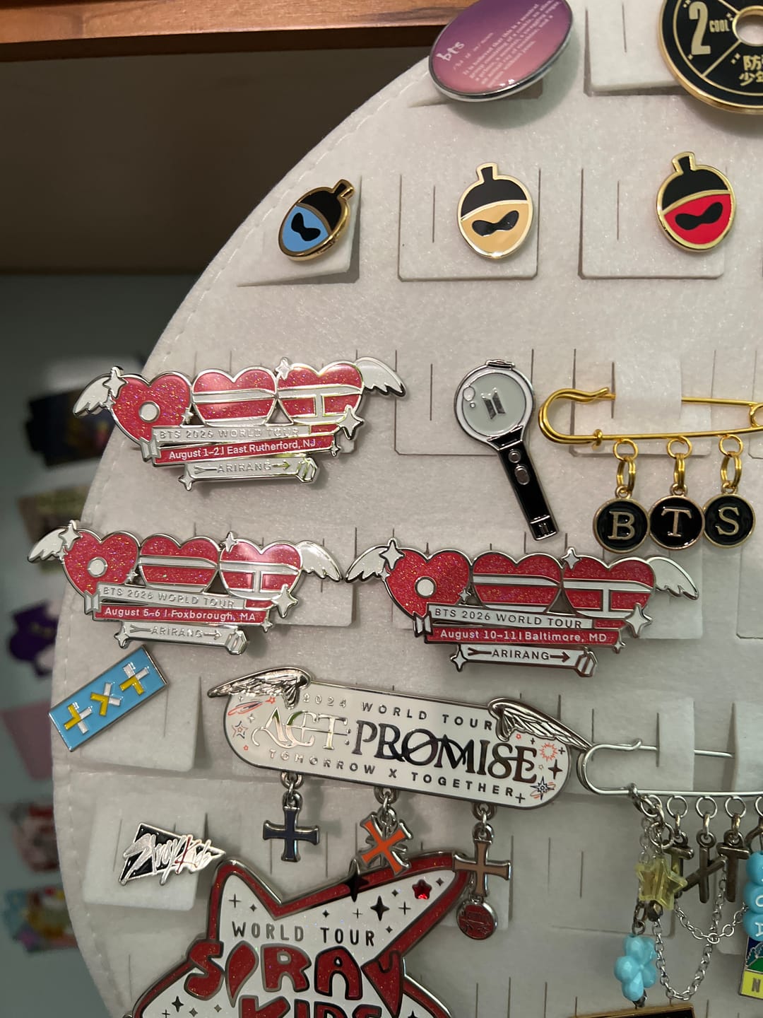 Customer photo review of (PREORDER) BTS 2026 City Tour Pin - USA Only