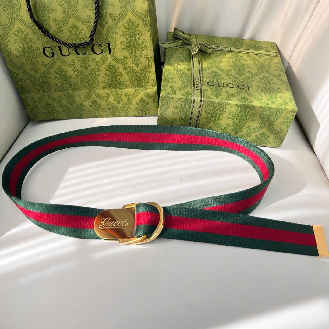 Customer photo review of Web Wide Belt With Script Buckle Original GG Fabric