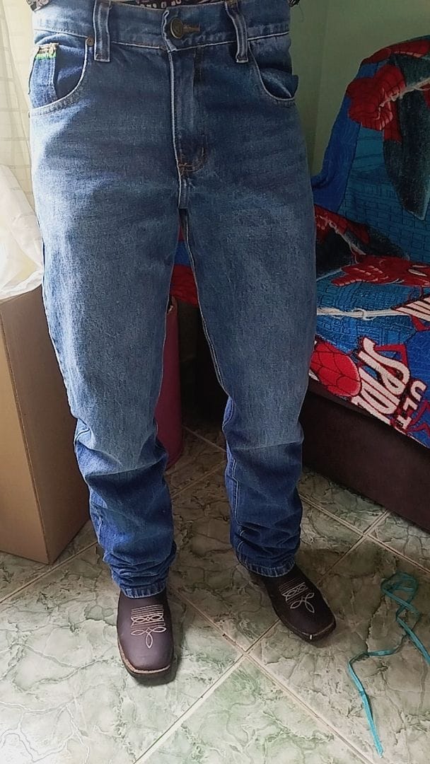 Customer photo review of Calça Country Masculina Ariat M5