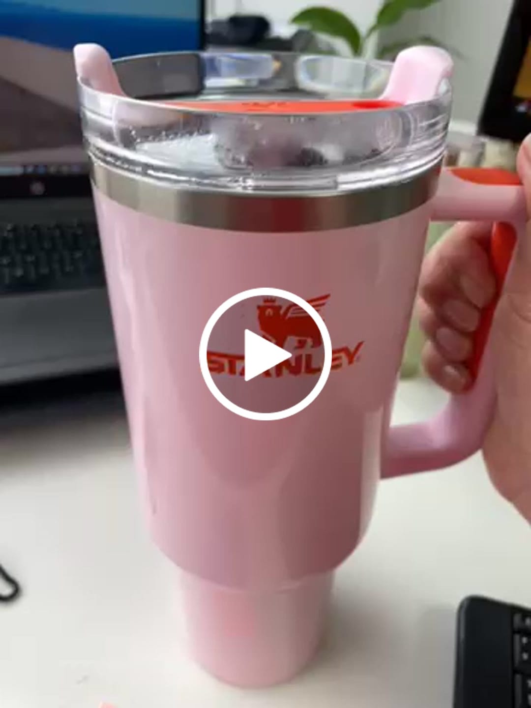 Customer video review of Quencher H2.0 Adventure Rose Petal Shimmer | 1.18 lt