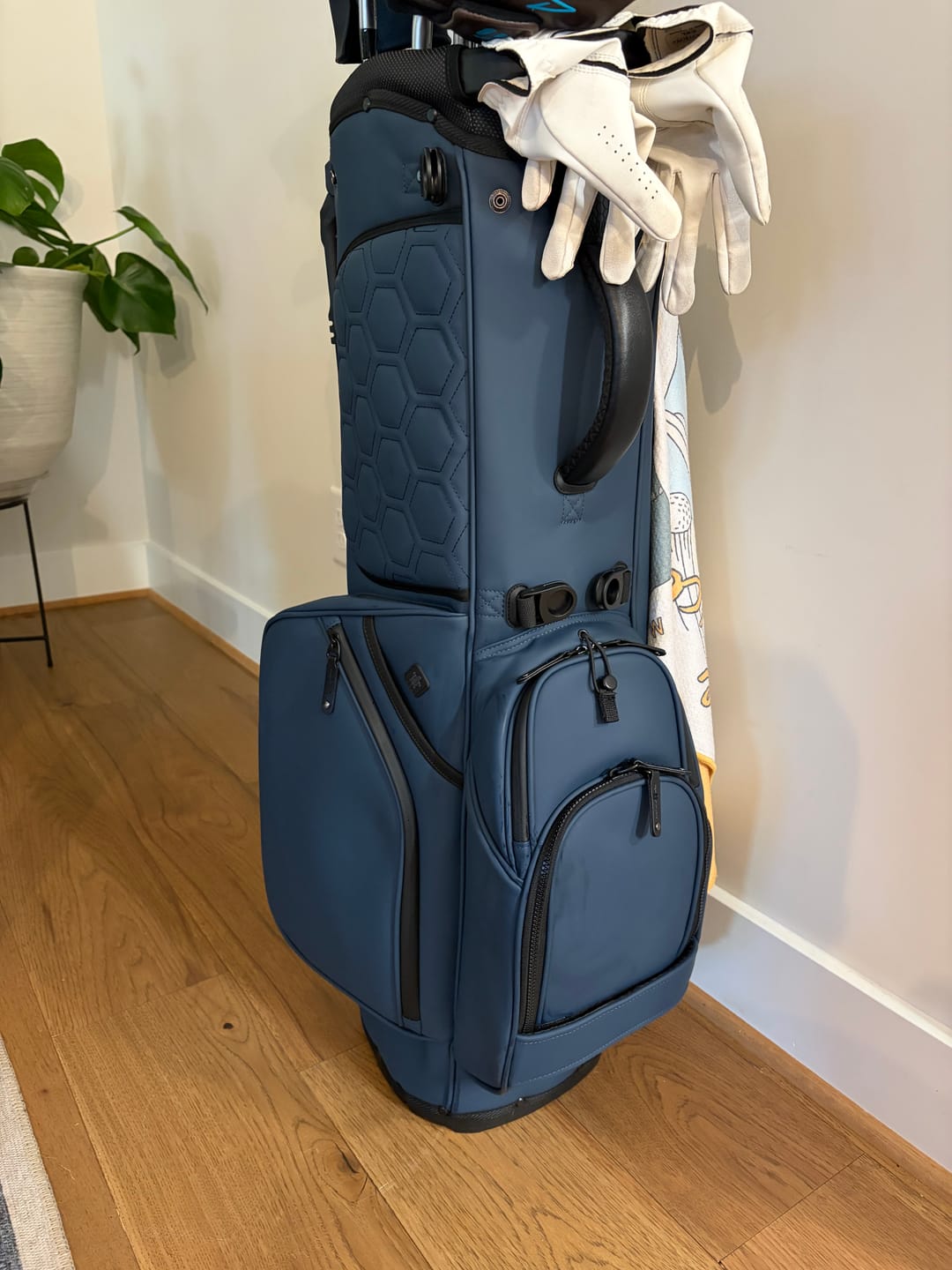 Customer photo review of LUX 9.5" 14-Way Hybrid Stand Bag: Blue Steel
