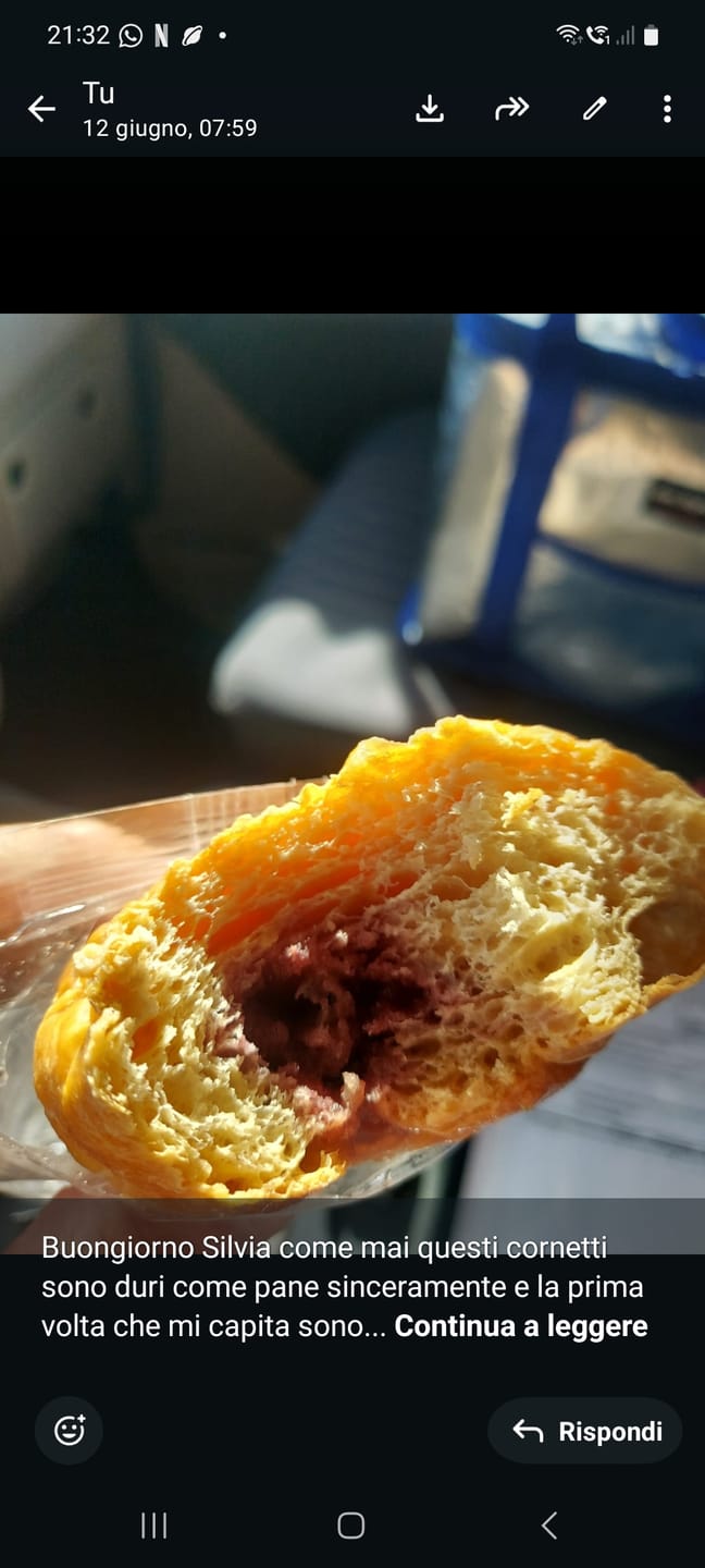 Customer photo review of 15 Cornetti proteici ripieni di purea alla fragola