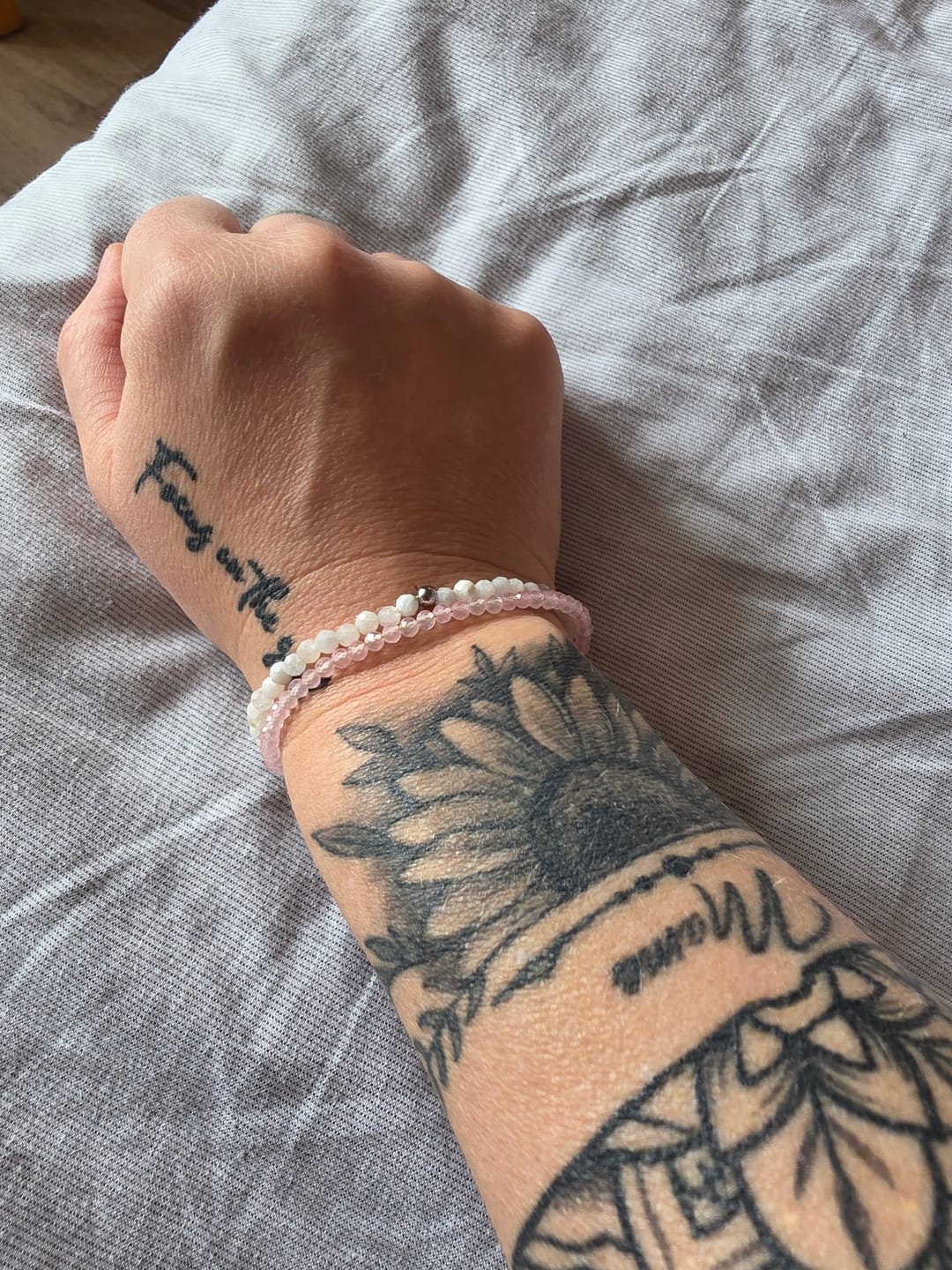 Customer photo review of Rosenquarz Selbstliebe Set - Halskette & Armband