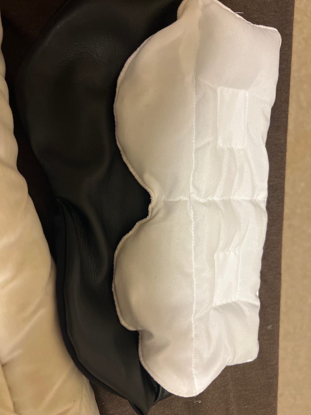 Customer photo review of NELAX 加重アイマスク