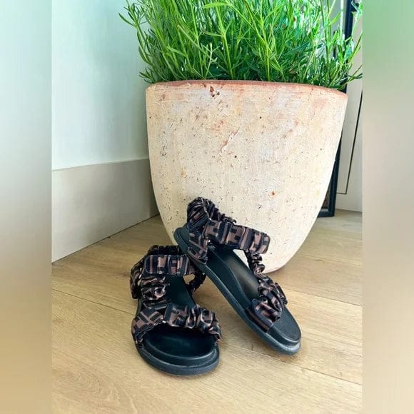 Customer photo review of Feel