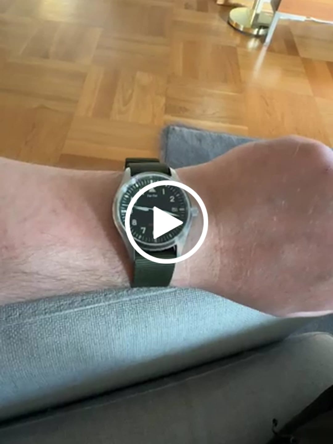 Customer video review of Far-Far Pilot Sort Automatisk