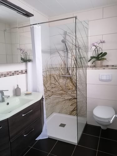 Customer photo review of SONNI Walk In/ Begehbare Dusche Duschabtrennung Duschwand Nano Klarglas Glasstärke 8mm Breite 70-120cm