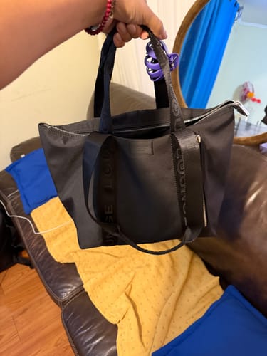 Reseña con foto de un cliente sobre Cartera De Hombro Nylon