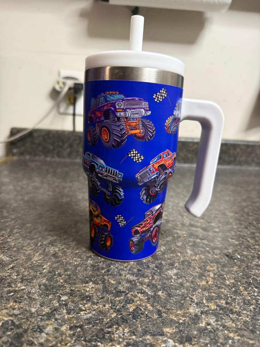Customer photo review of Monster Truck Spill Proof Kids CREWCUP 20oz