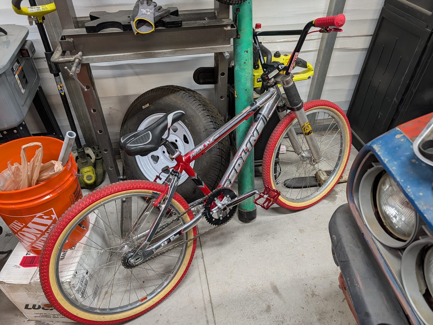 Customer photo review of Aluminum Alloy 4 Bearings Mountain Bike Pedals