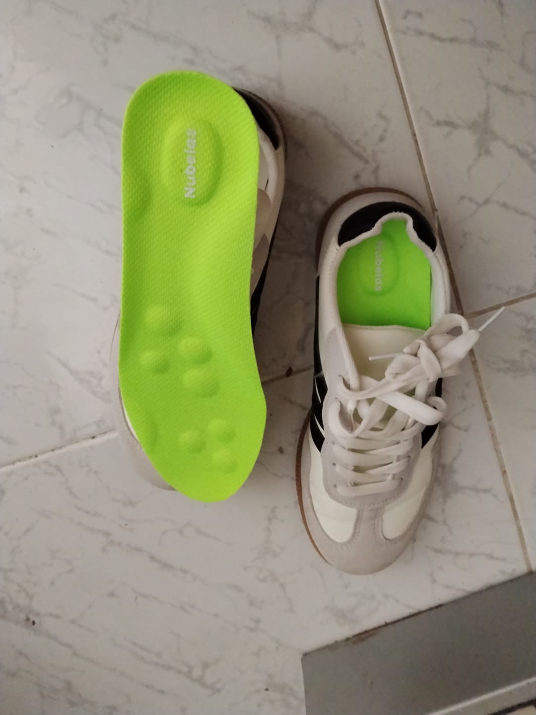 Customer photo review of Plantillas Nubelas | Comodidad en cada pisada