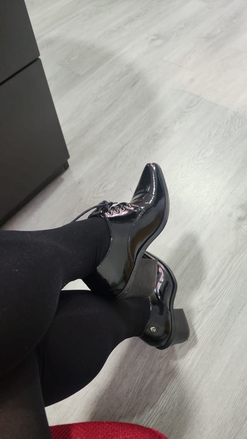 Customer photo review of Zapato Taco Negro Mujer 33763