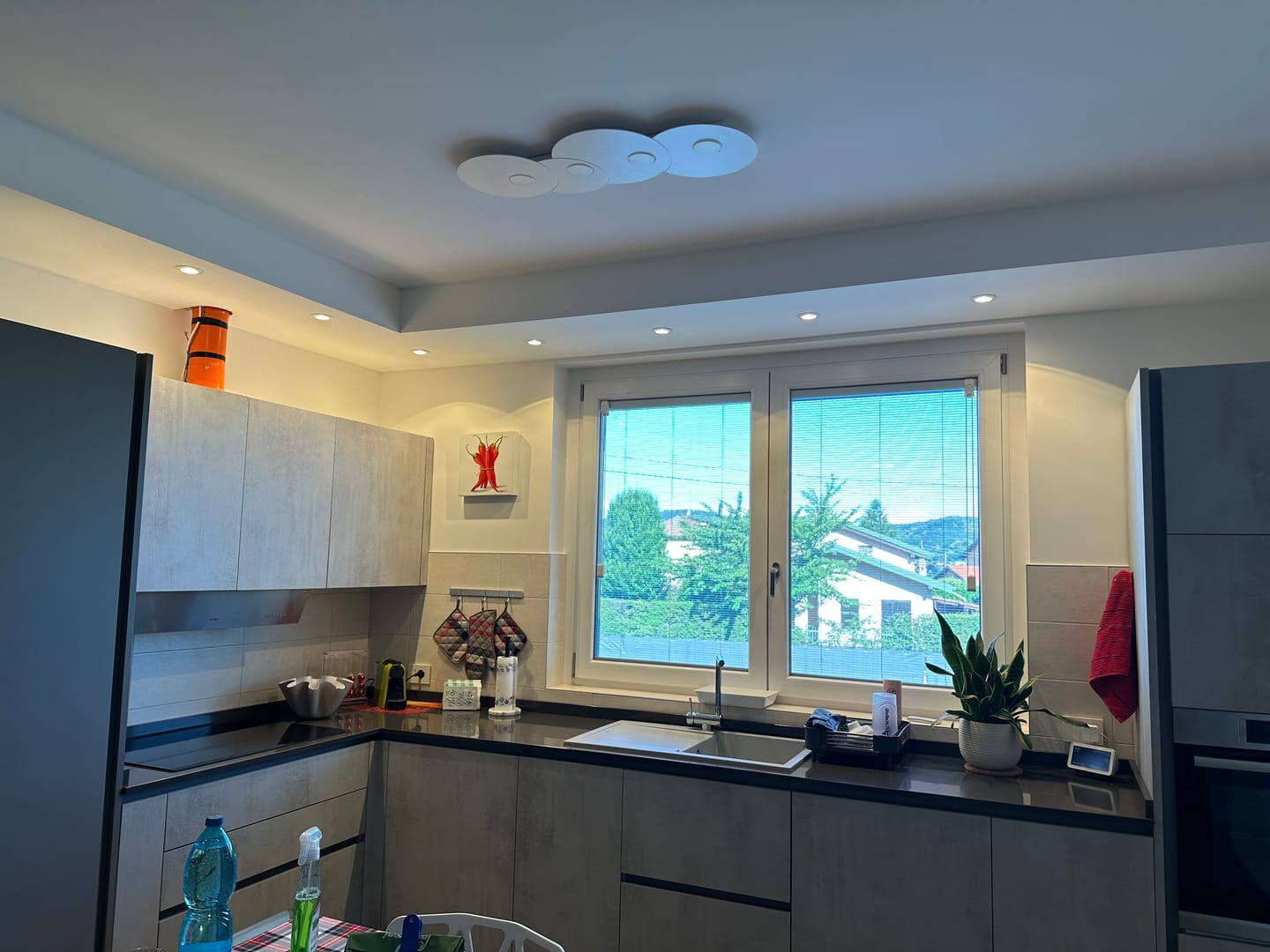 Customer photo review of OSRAM LED SUPERSTAR PAR16 LED Spot dimmbar (ex 80W) 8,3W / 2700K Warmweiß GU10