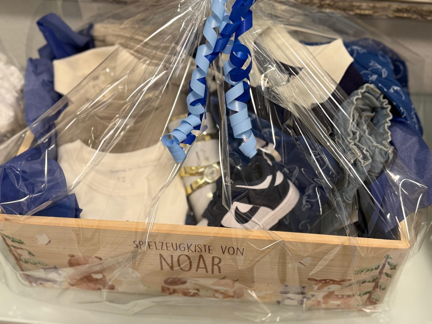 Customer photo review of Spielzeugkiste personalisiert mit Namen - niedliche Waldtiere