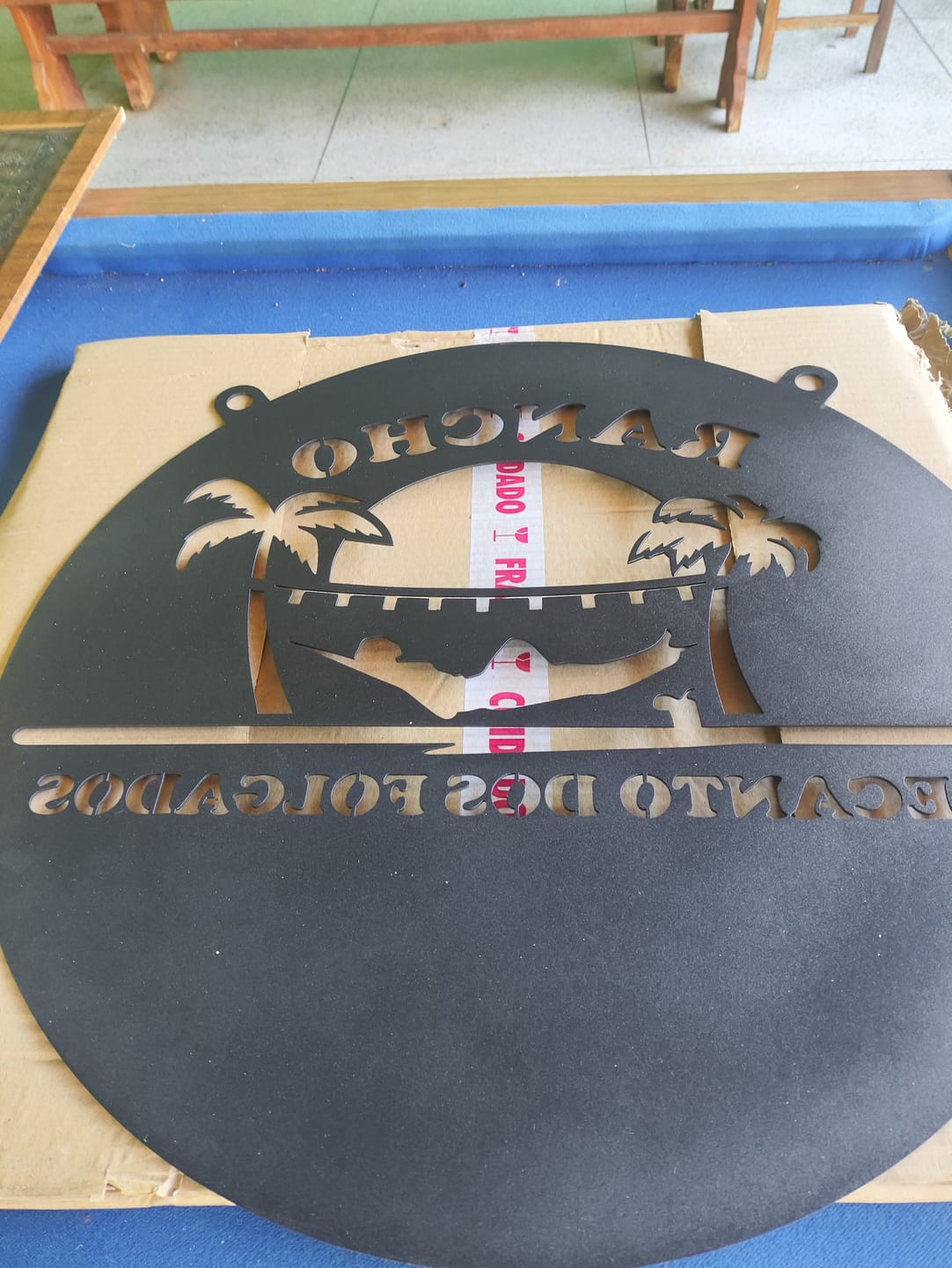 Customer photo review of Placa de Metal Personalizada - Brasão