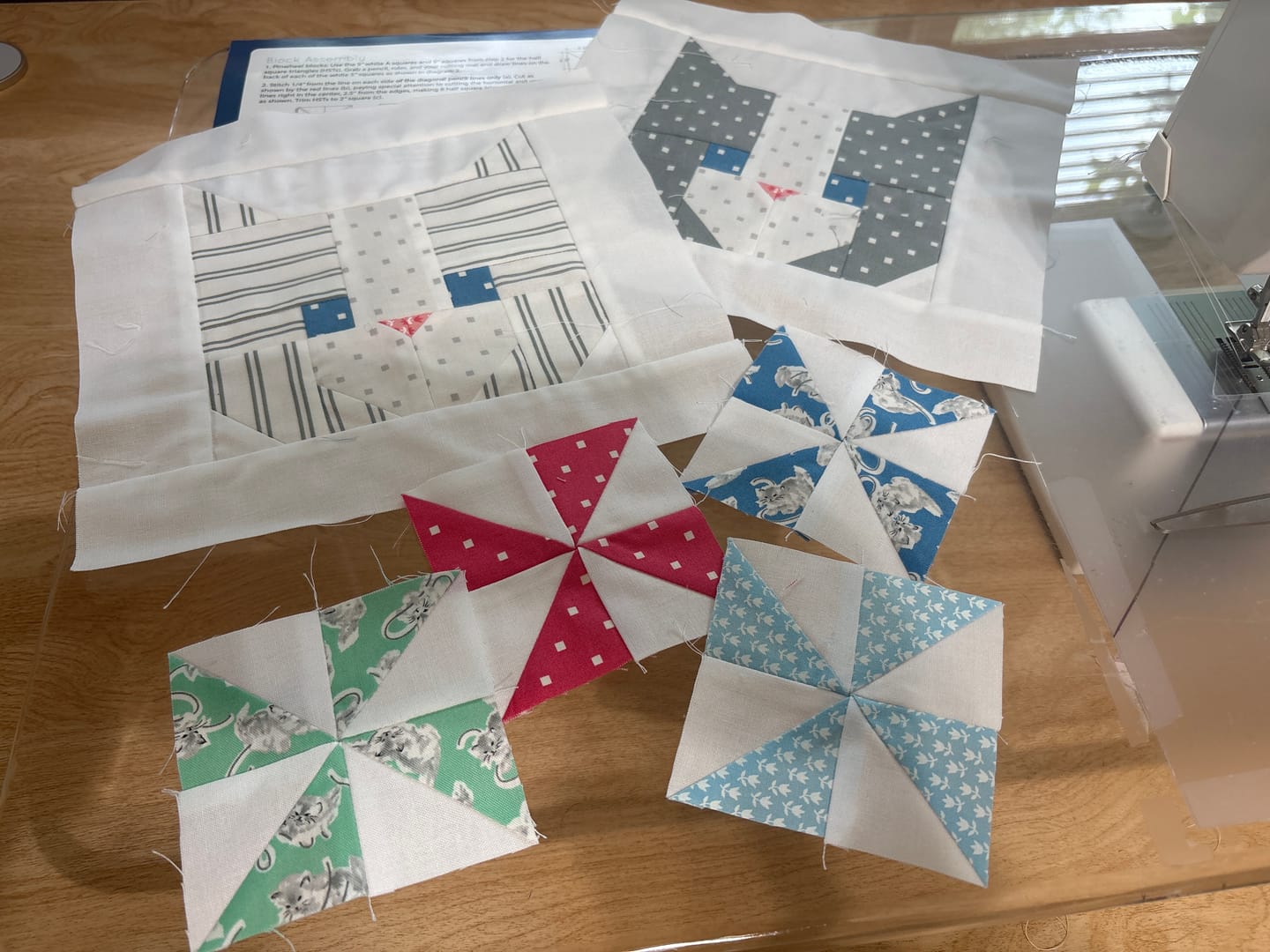 Customer photo review of Kittens by Thimble Blossoms Sew-Ready Quilt Kit Featuring Adorable A Cat Named Stitch Moda Fabrics 74" X 74"