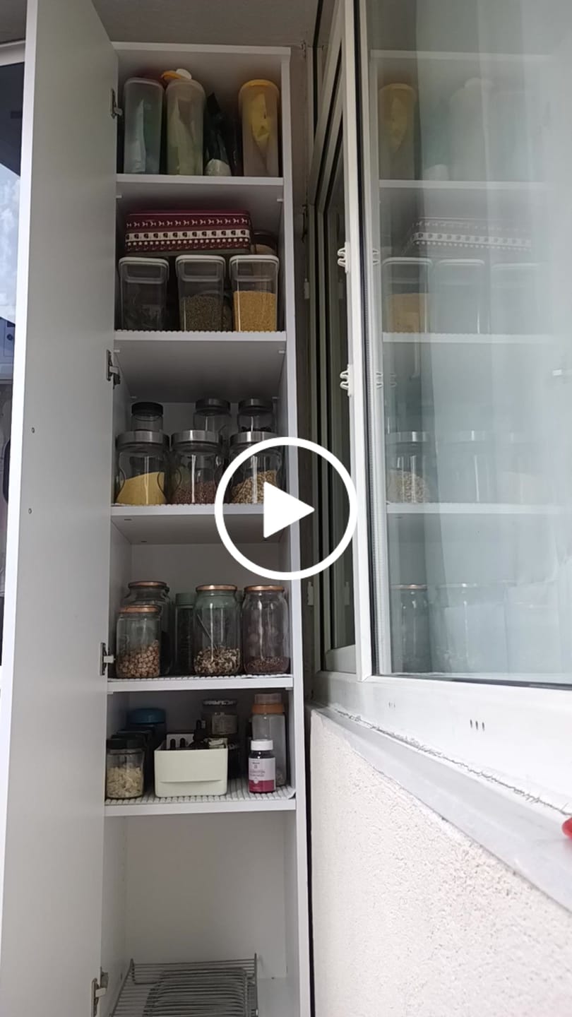 Customer video review of Rani JE250 Çok Amaçlı Dolap Tek Kapaklı 5 Raflı Kiler Mutfak Dolabı Beyaz