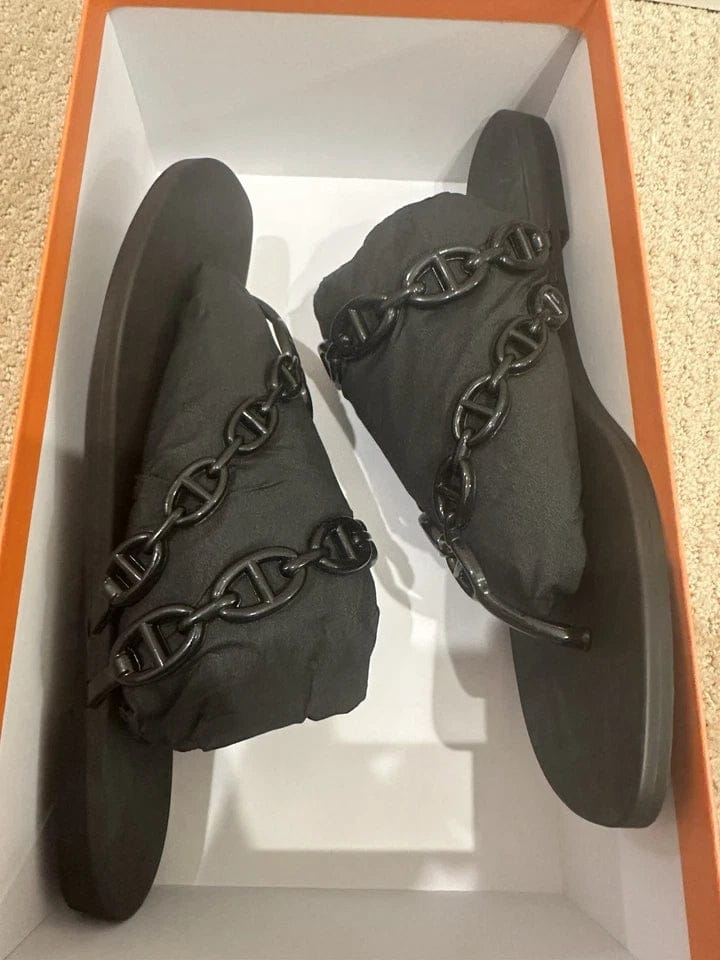 Customer photo review of Is*and S*ndal