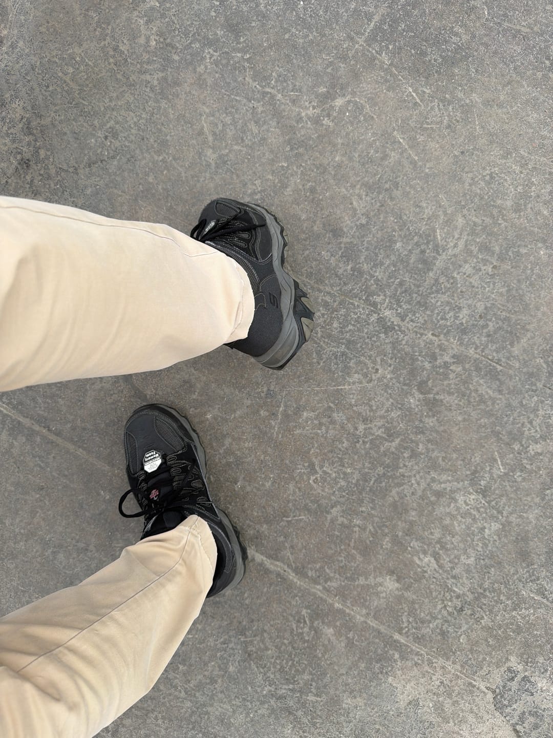 Customer photo review of BOTA DE SEGURIDAD LEDOM - HOMBRE