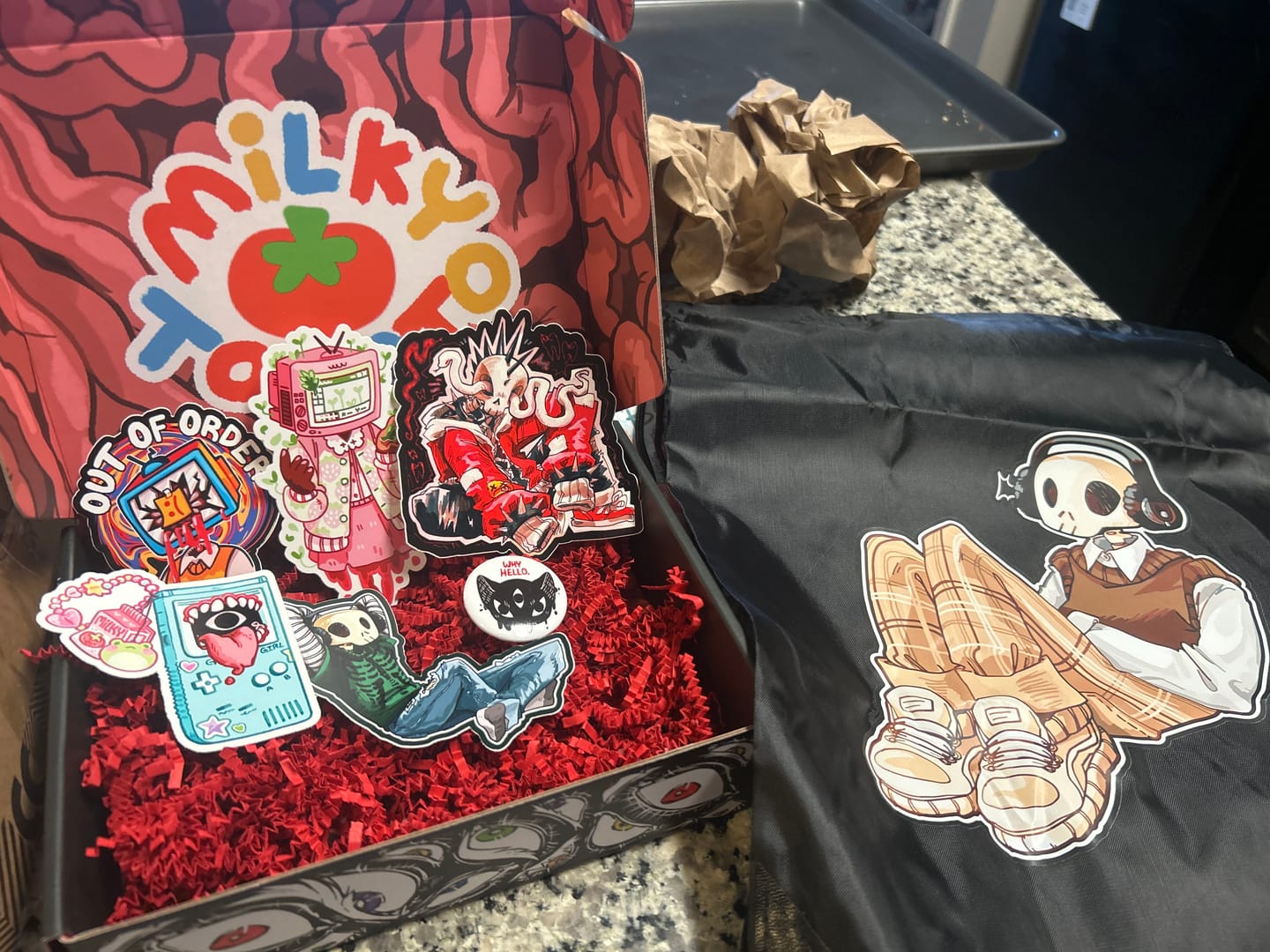 Customer photo review of Creepy Mystery Gift Box