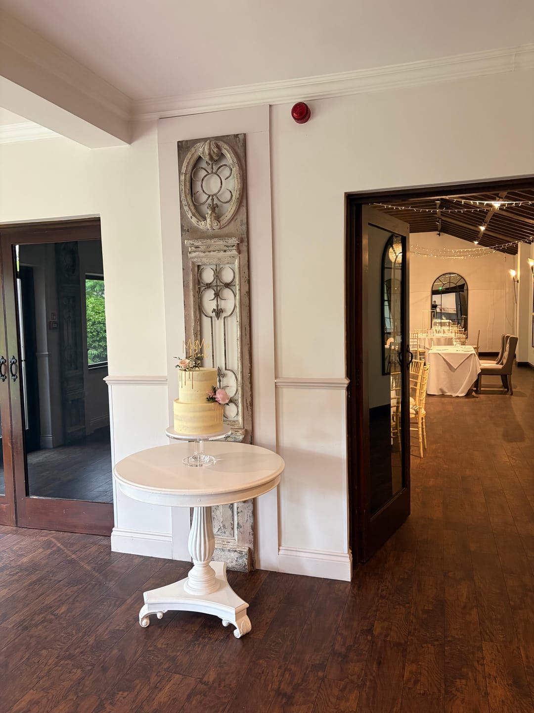 Customer photo review of Ultra Polished Acrylic Pedestal Cake Stand