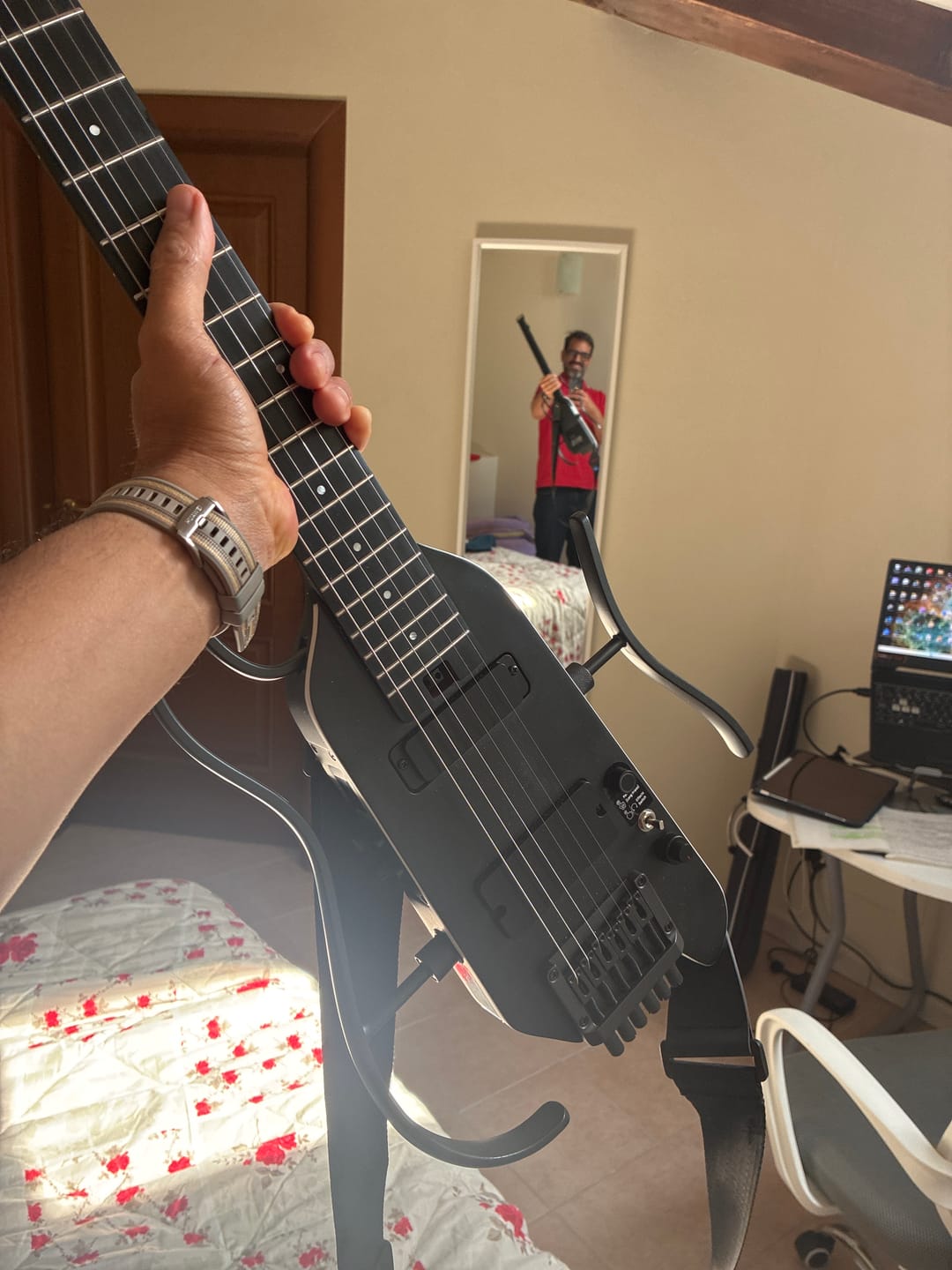 Customer photo review of Donner HUSH™ X PRO Chitarra da viaggio versatile