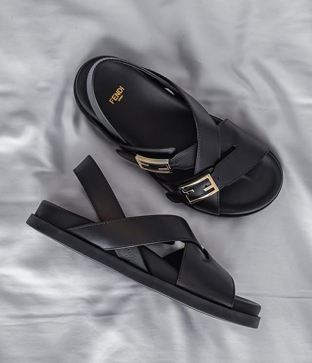 Customer photo review of Feel Sandals