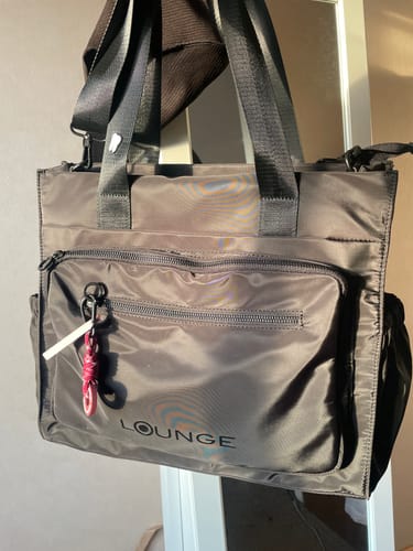 Reseña con foto de un cliente sobre Bolso Nylon Llavero Computador Icónica