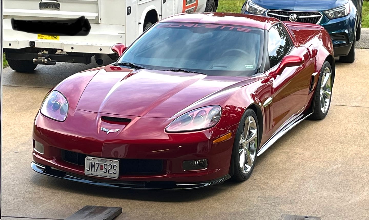 Customer photo review of Corvette C6 Grand Sport / Z06 Front Splitter Lip | ZR1 Conversion Package