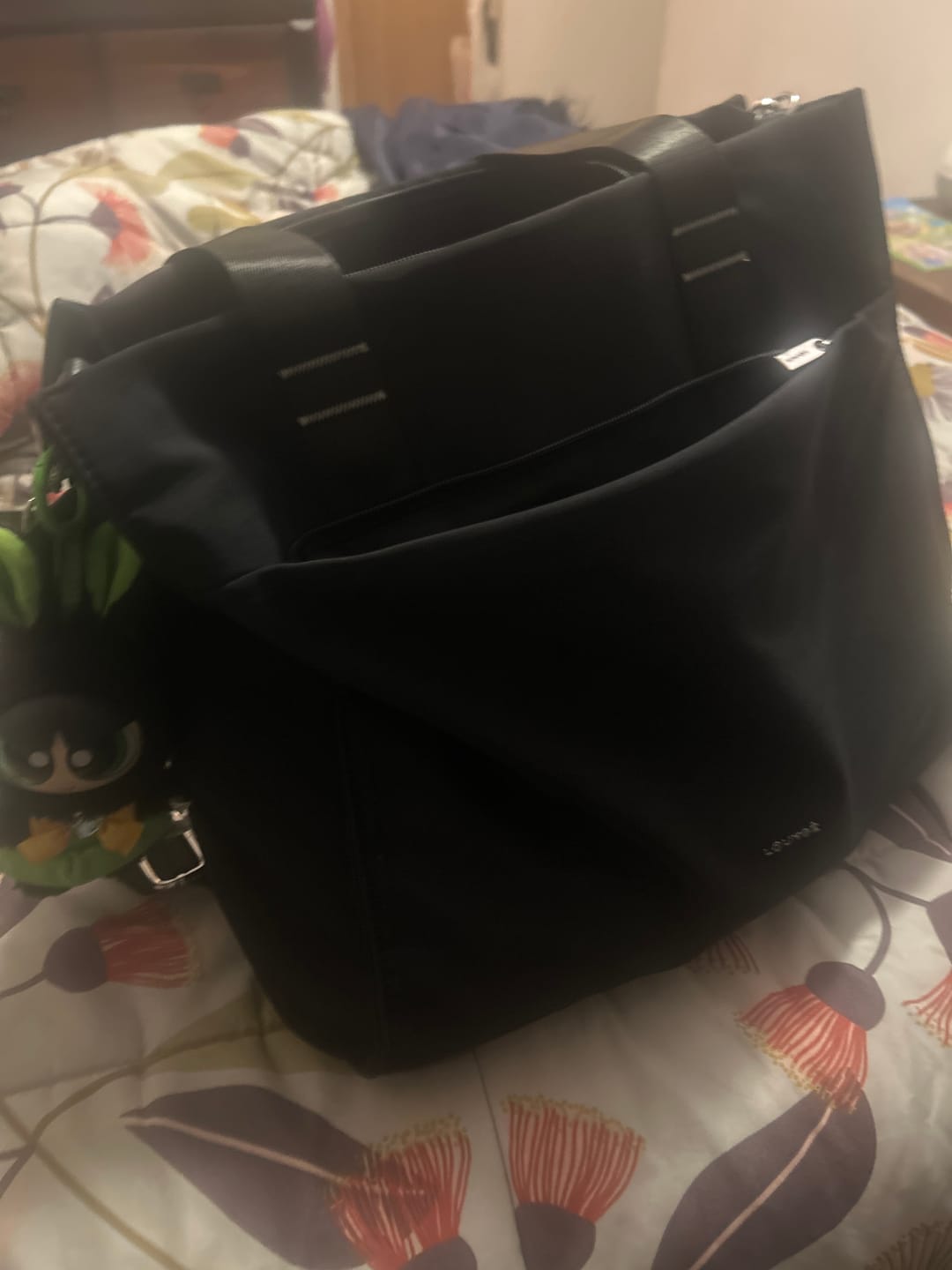 Customer photo review of Cartera De Hombro Notebook Icónicas