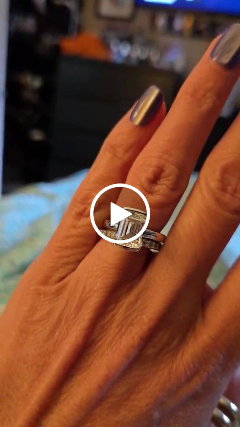 Customer video review of Solitaire 2.6ct Bezel Emerald Cut CZ Ring in Sterling Silver