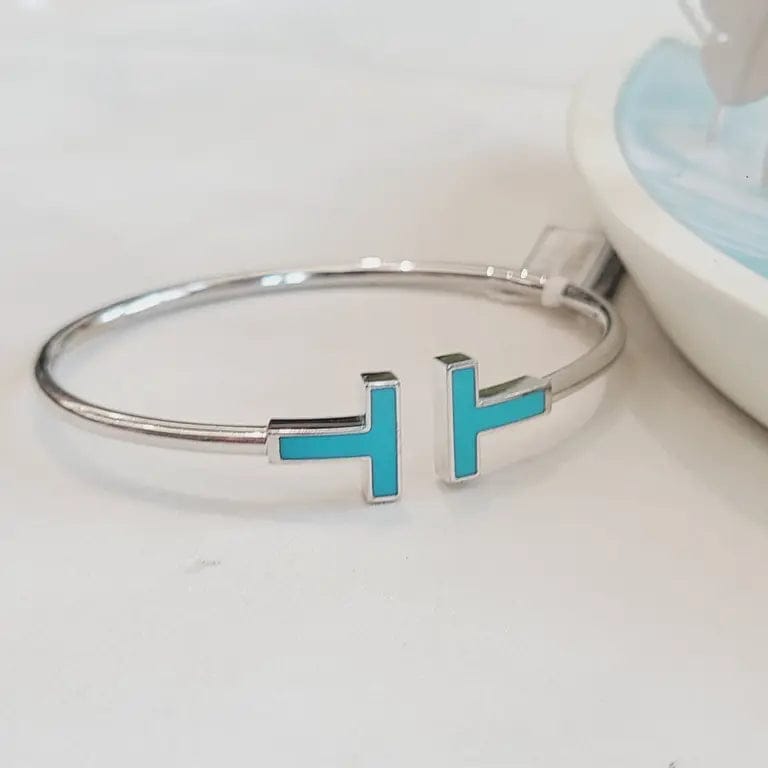 Customer photo review of T Turquoise Wire Bracelet