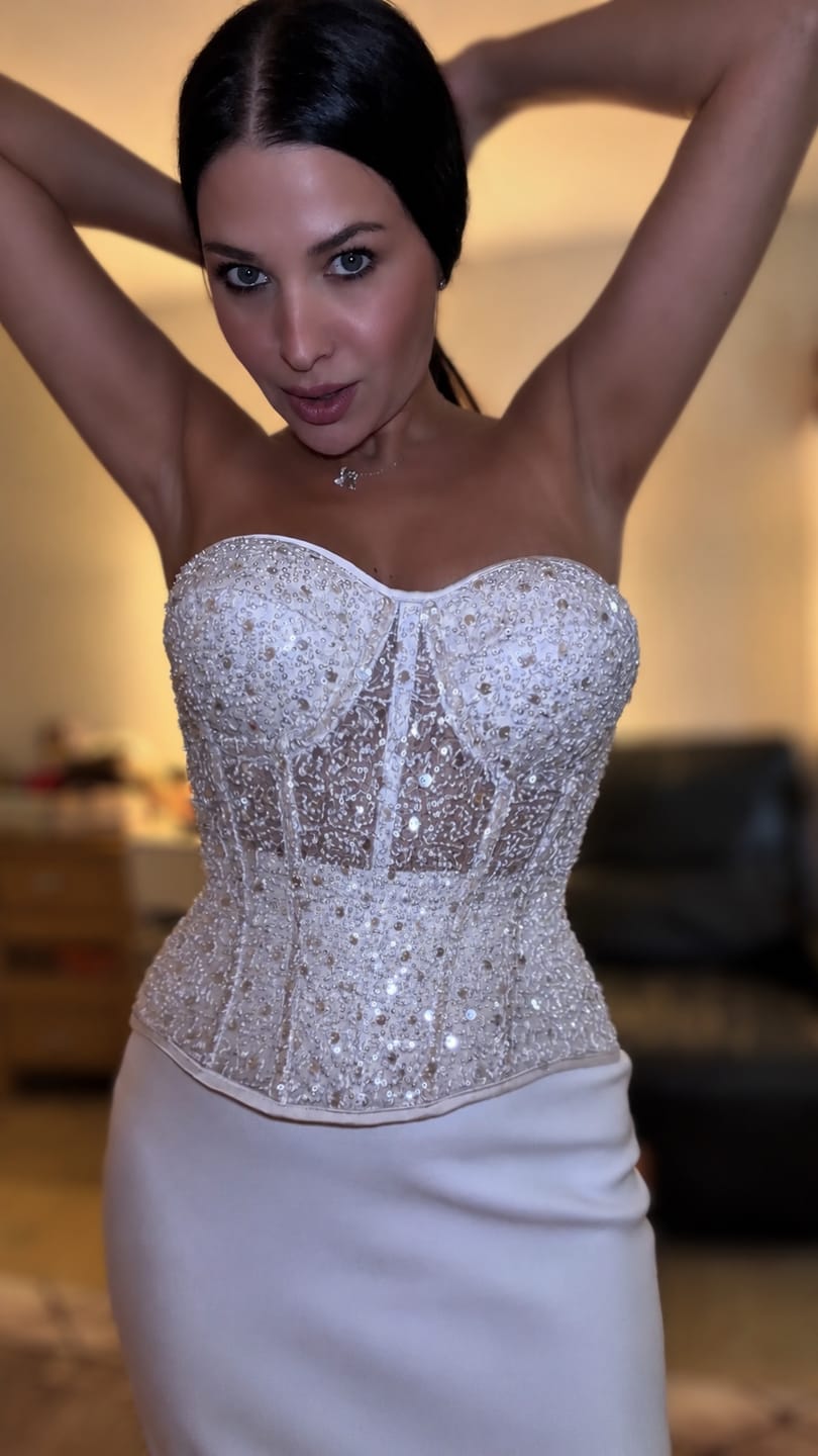Customer photo review of Solène Shinny Corset