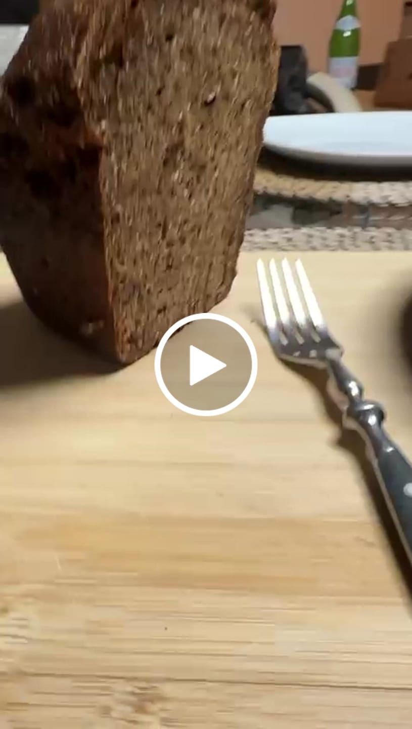 Customer video review of Parmesan-Ricotta-Pistaziencreme-Brot