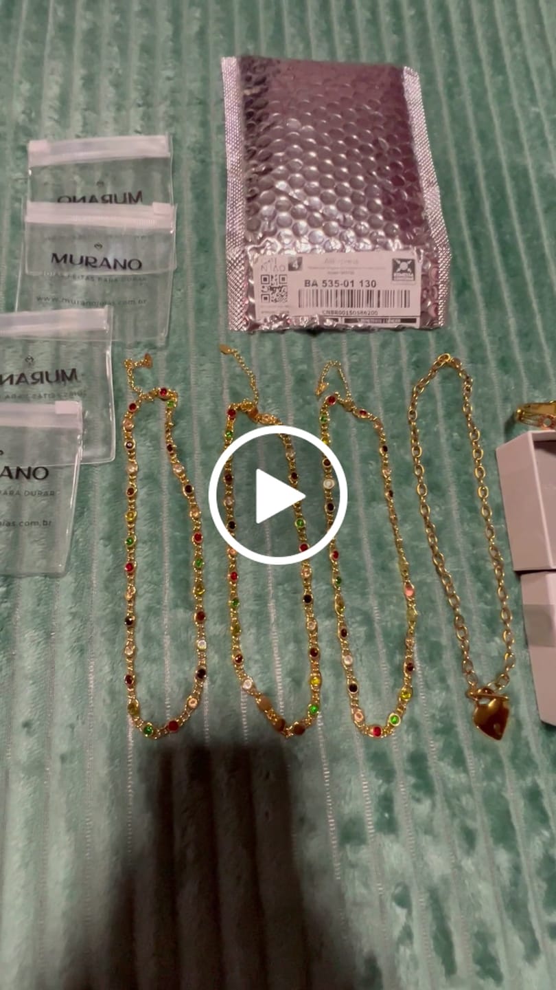 Customer video review of Colar Chloé Banhado em Ouro 18k