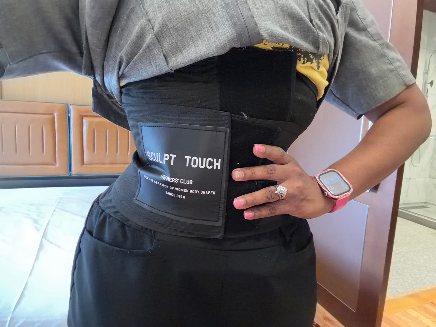 Customer photo review of Hourglass Girdle – Long Torso Cut（12"）