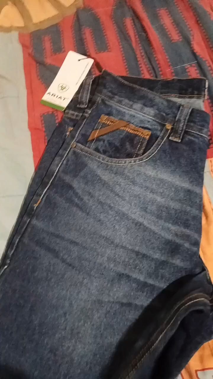 Customer photo review of Calça Country Masculina Ariat M5