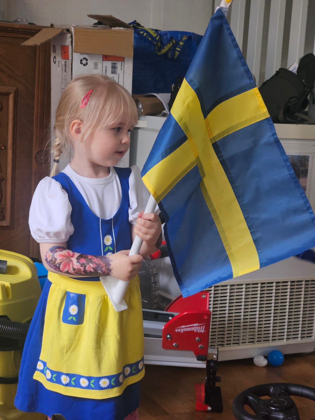 Customer photo review of The Tiny Swede Girl