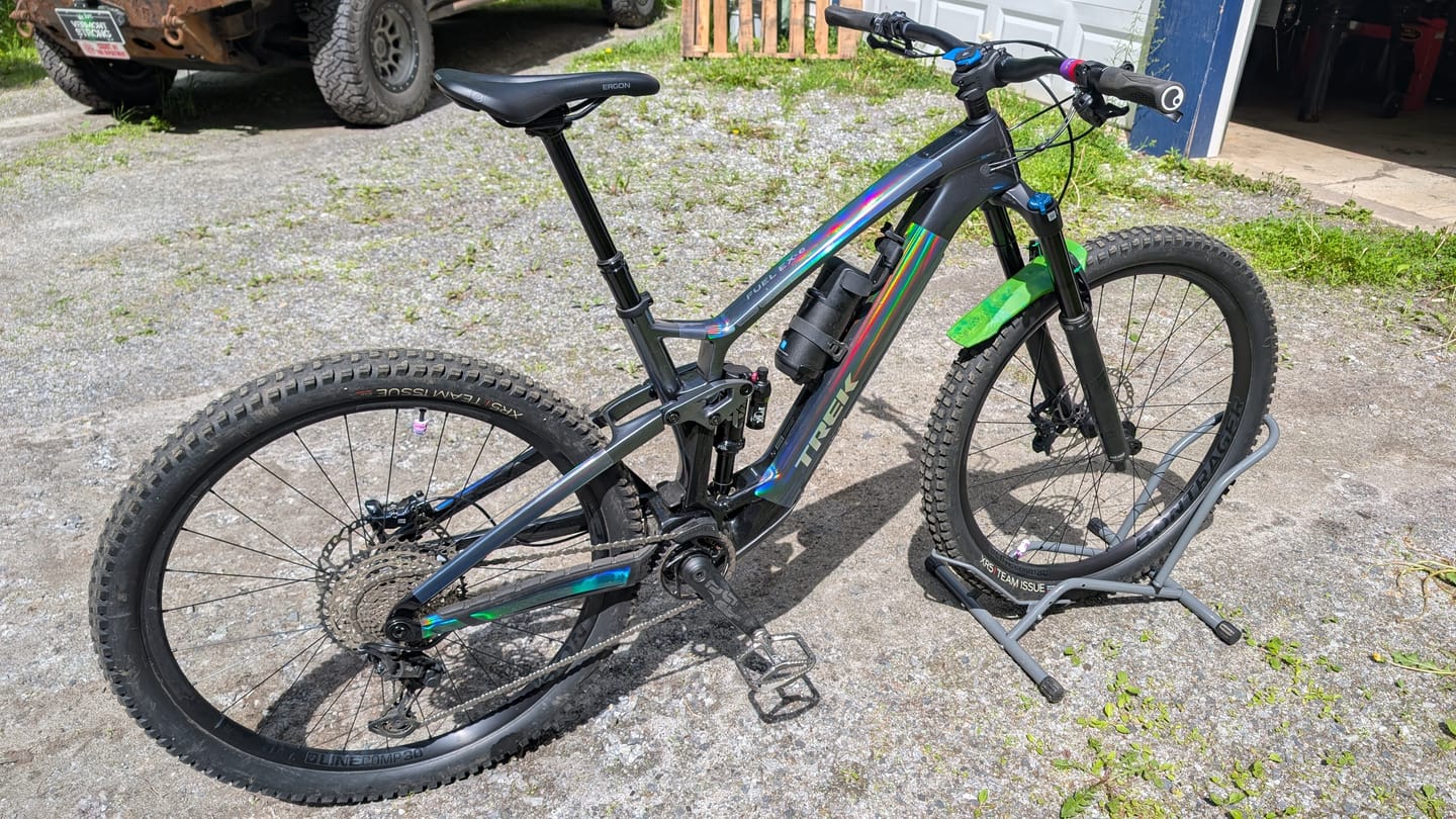 Customer photo review of Spectral Effects Clear Frame Keeper