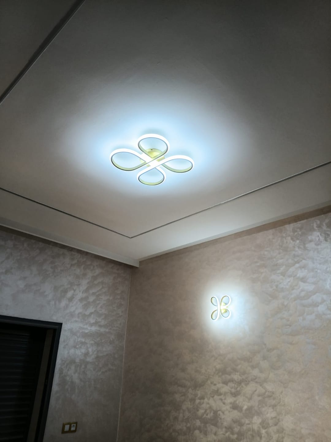Customer photo review of Plafonnier FLARE