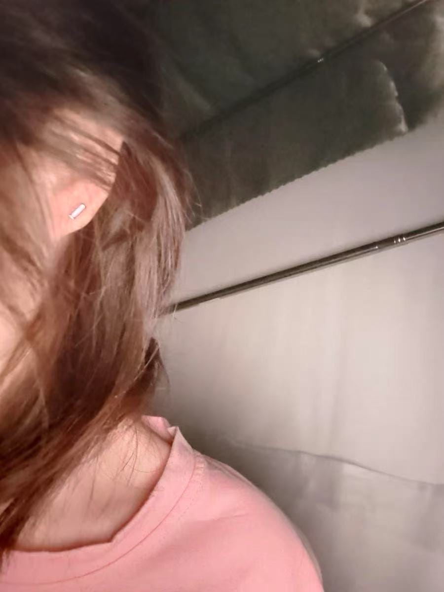 Customer photo review of Tritium Glow Pure Silver Earrings-High-End Luminous Earrings